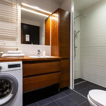 Apartament Svager - Sloneczny Apartament Z Miejscem Postojowym